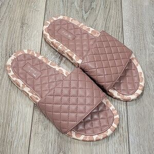 APL Size 7 Blush Leopard Lusso Slides NEW